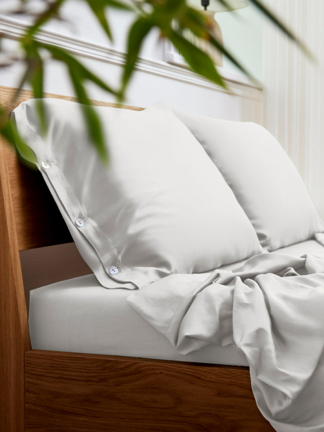 Second Skin Fitted Sheet — Cloud White